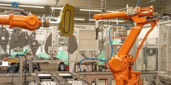 Robots Industriales / Robotización / Cobots Girona · Brazo Robótico Industrial