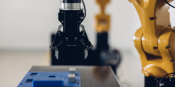 Robots Industriales / Robotización / Cobots Girona · Robots Articulados, Cartesianos, Cilíndricos, Polares, Scara, Delta y Colaborativos
